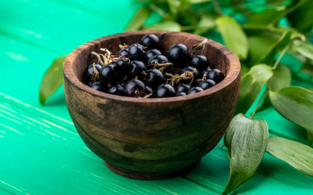 🌿💧Olio essenziale di mirto: piccolo, profumato e pieno di sorprese (anche per la pelle!)