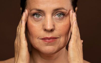 Acmella oleracea e rughe d’espressione: perché viene utilizzata nei cosmetici anti-age